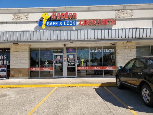 Gordon Safe & Lock
