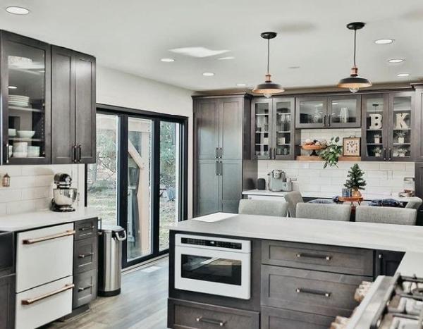 Design Kitchen & Bath