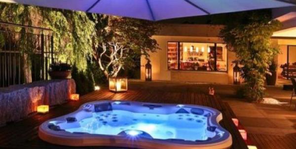 Island Pool & Spa