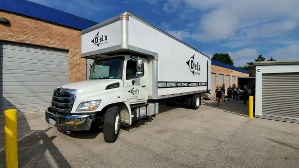Del's Moving and Storage Naperville