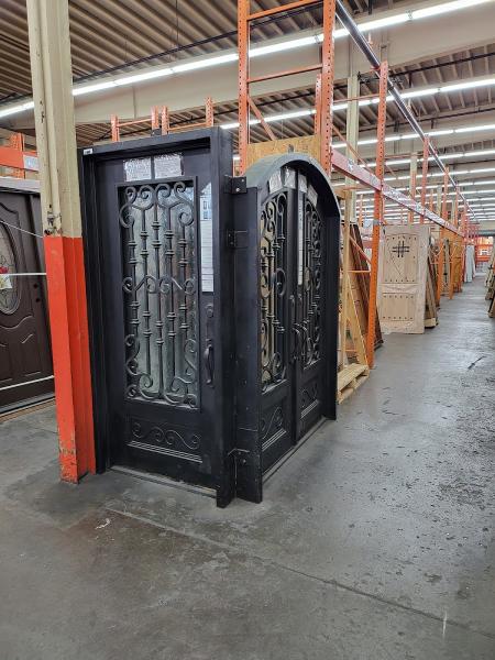 Contractors' Warehouse