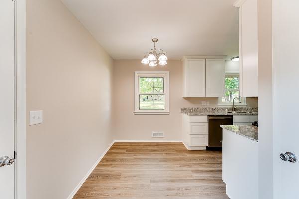 Floors 2 Kitchens