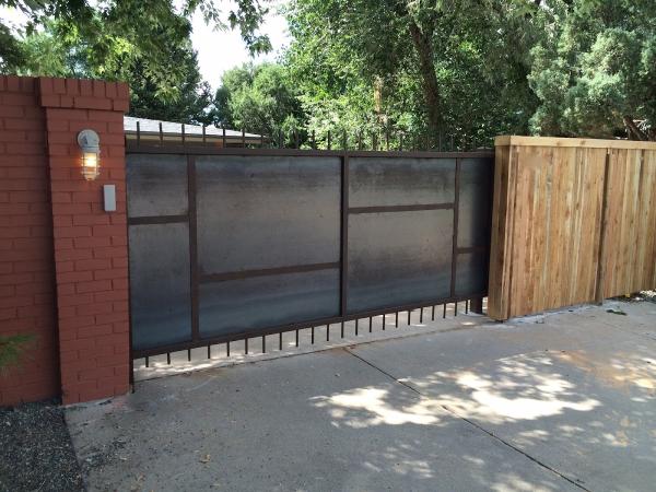 A Straight Up Fence Company