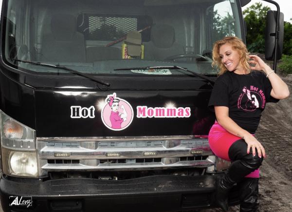 Hot Mommas Hauling and Junk Removal