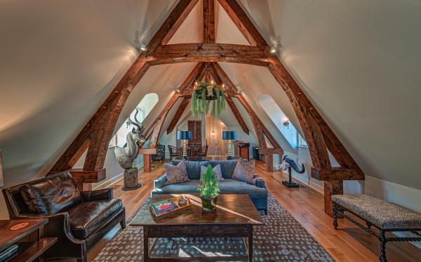 MH Akers Custom Homes
