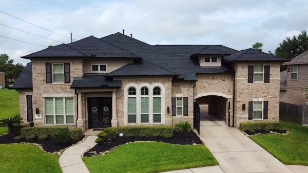 M Roofing LLC