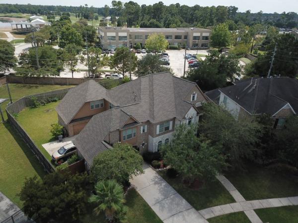 M Roofing LLC