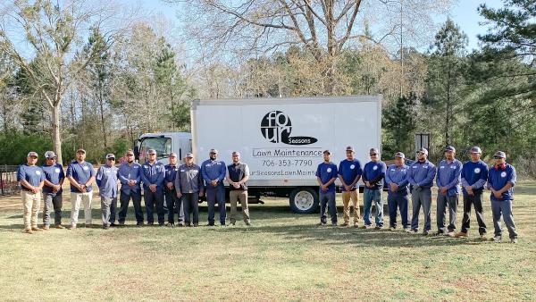 Four Seasons Lawn Maintenance