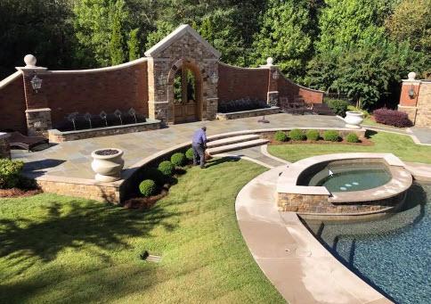 Four Seasons Lawn Maintenance