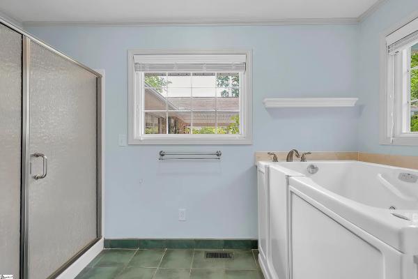 C & E Construction Group