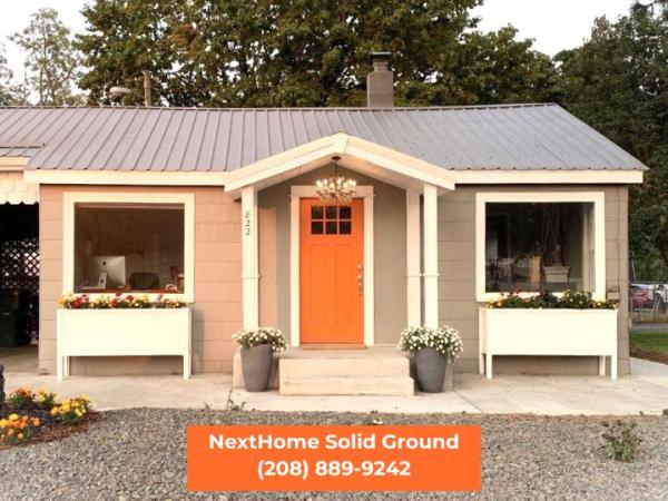 Janna McRoy : Nexthome Solid Ground Real Estate