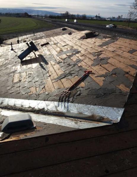 JJ Gutters and Roofing