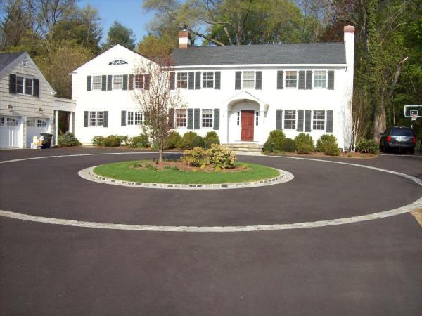 Roccie's Asphalt Paving