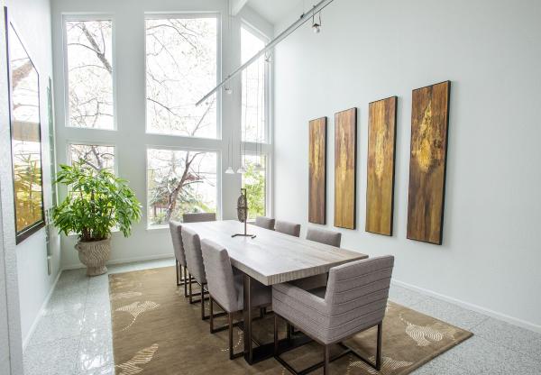 Hi-Luxe Interiors
