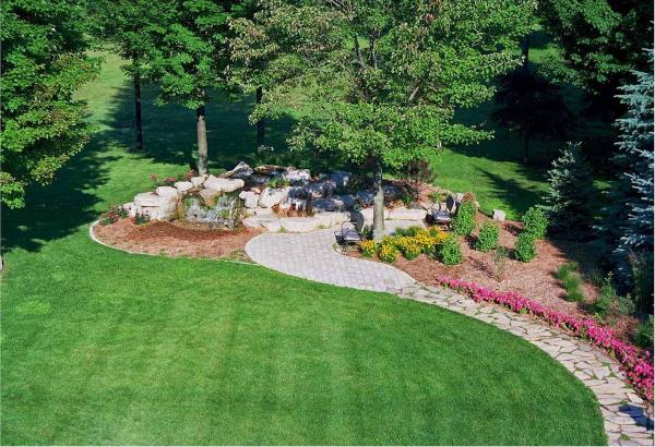 McKenzie Landscaping & Sweepmaster Inc
