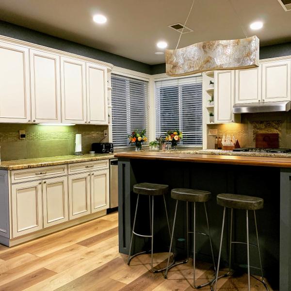 Kitchen Cabinet