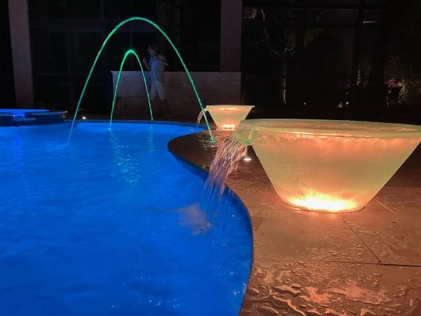 R.B. Knot Pool Service