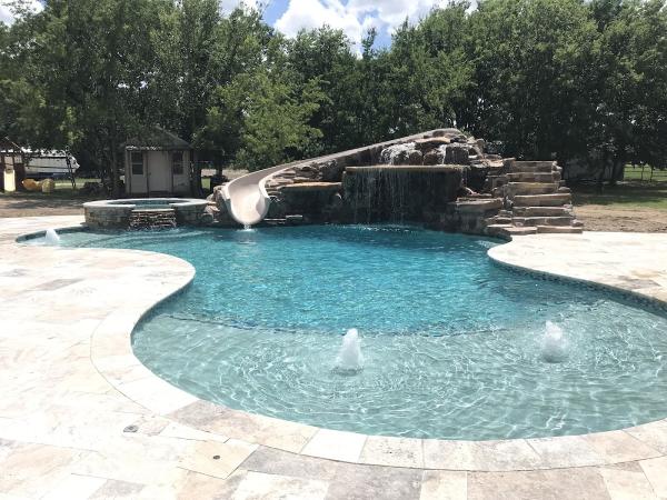 Lake Pointe Custom Pools