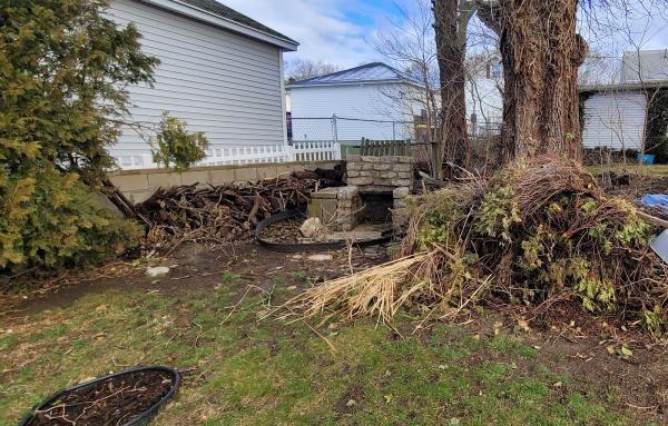 Dan's Highland Lawn Care