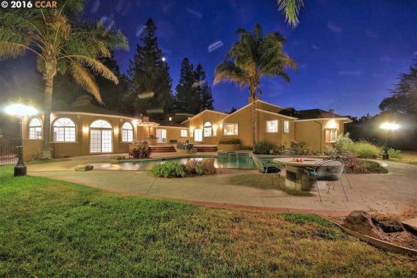 Monica Benham Realtor