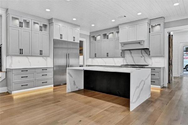 Universal Remodel Inc