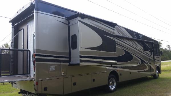Advanta-Kleen Sealcoat & Striping