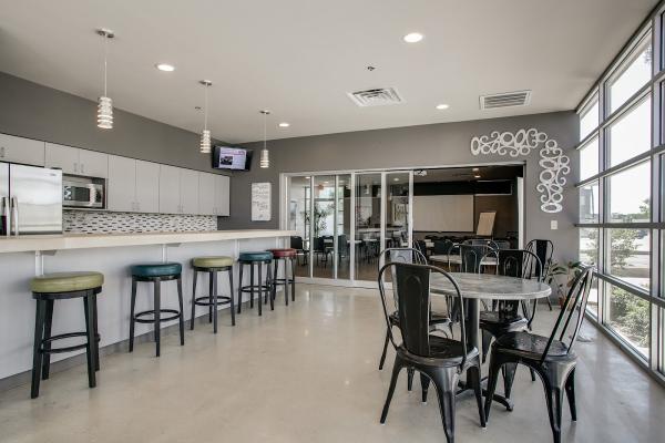 Re/Max North