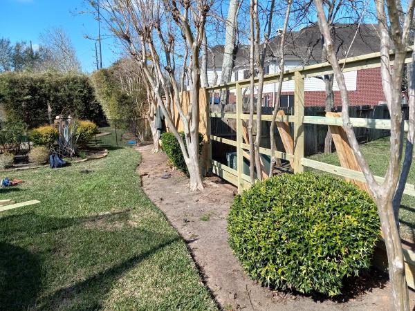 Marathon Fencing