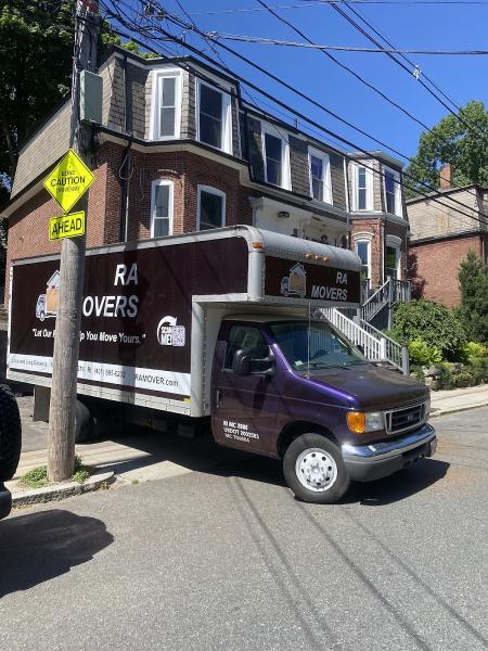 RA Movers LLC