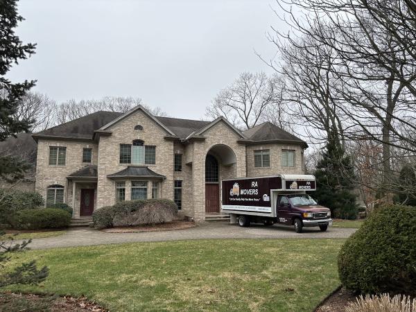 RA Movers LLC