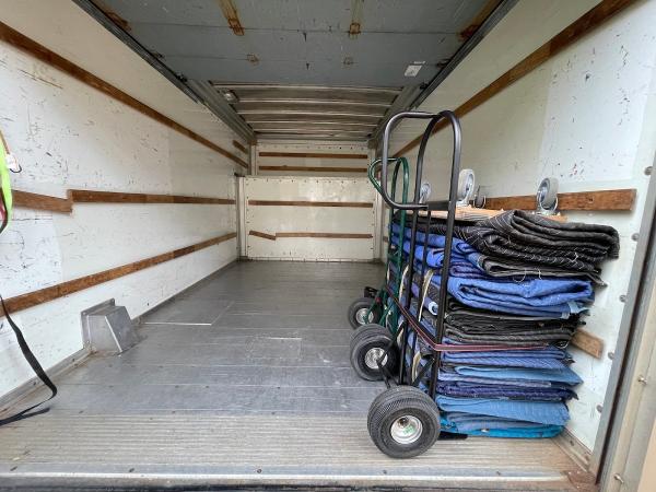 The Knowledgeable Movers