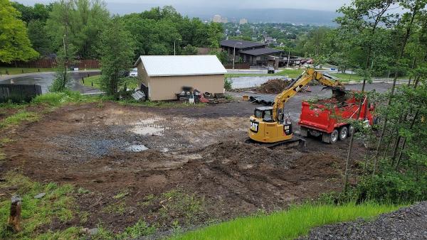 Yanuk Excavating LLC