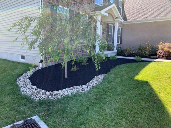Bt's Lawn Care