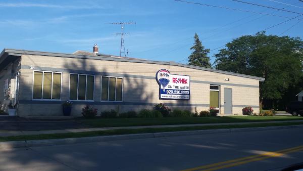 Re/Max On the Water