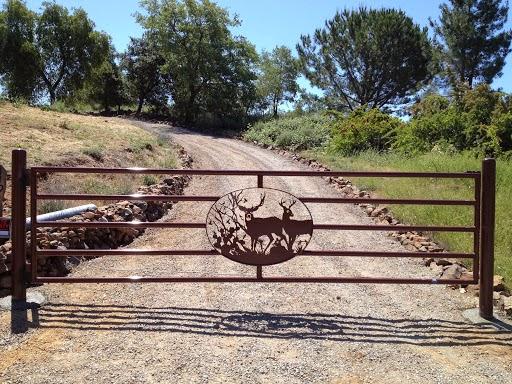 AAV Custom Gates & Fences