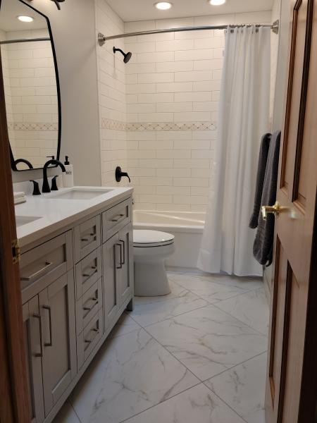 Laura's Interiors