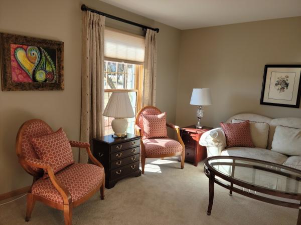 Laura's Interiors