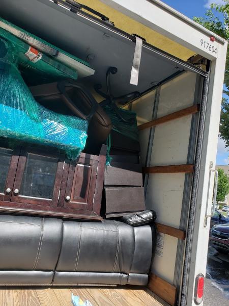Undergrads Moving