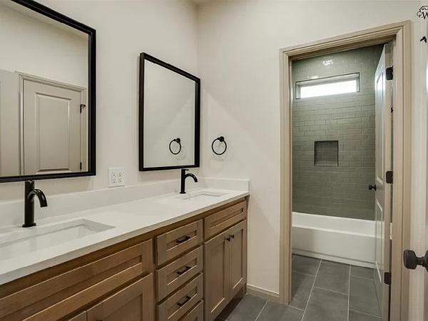 Arrowhead Builders