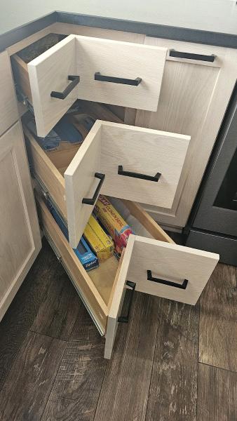 Kona Cabinetry & Design