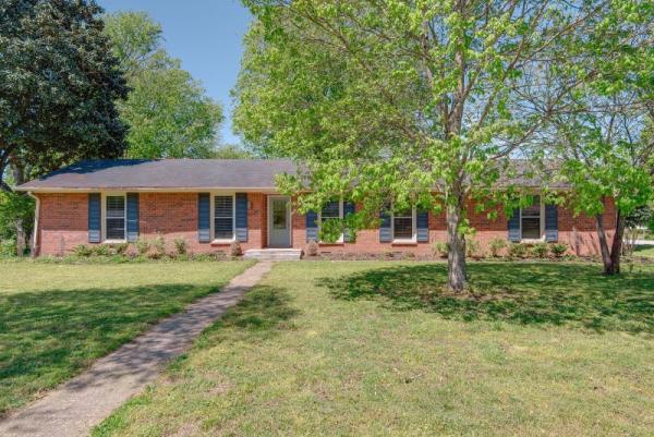 Mary Brown Realtor