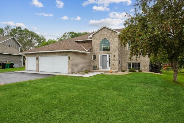 Brooklyn Park: Rebecca Simonton