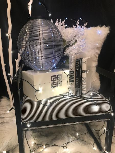 Simplicity Deco Designs