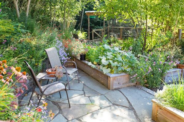 Apogee Landscapes LLC