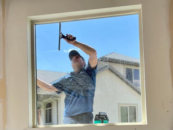 Squeegee Clean Crew