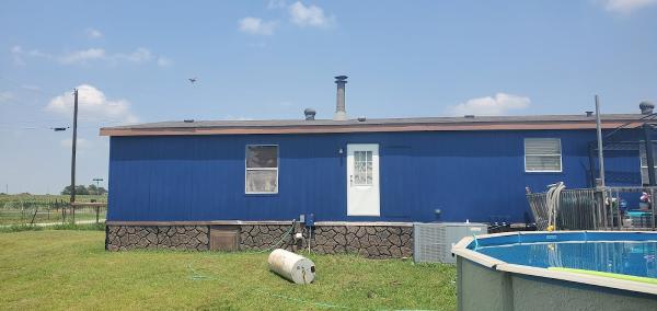 Zeke's Exterior and Construction