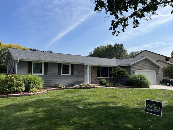 Distinct Exteriors & Roofer in Janesville