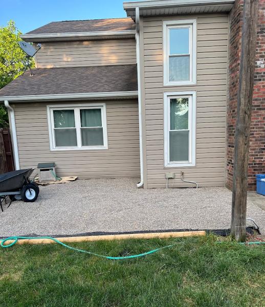 E & R Landscaping LLC