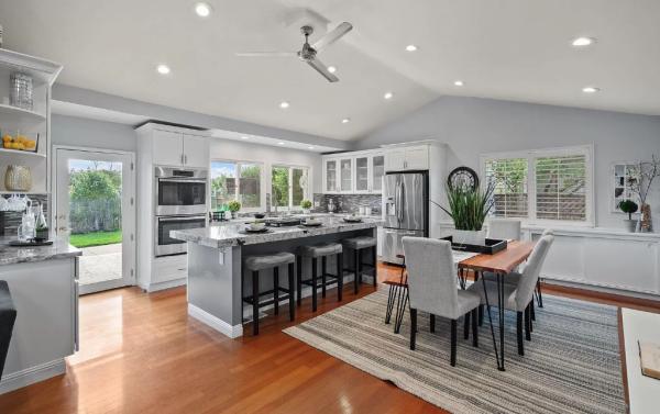 Rachel Chloe Home Staging & Design