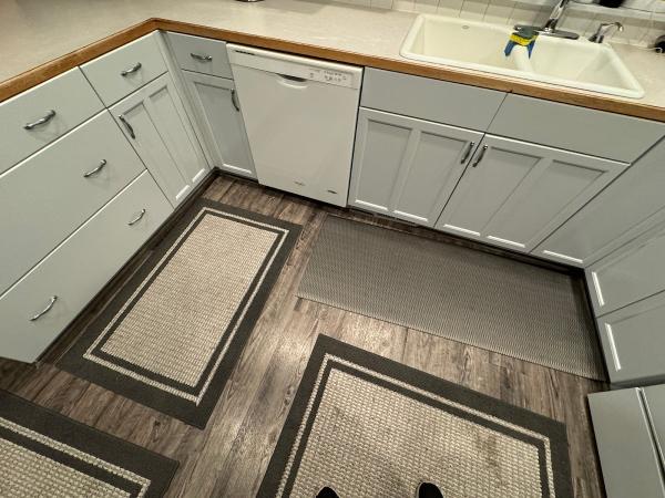 Deluxe Finish Painting Llc.